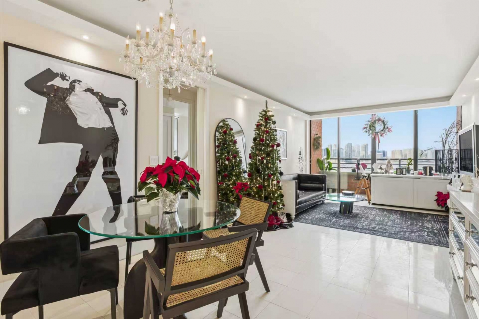 LT-8A Liberty Terrace